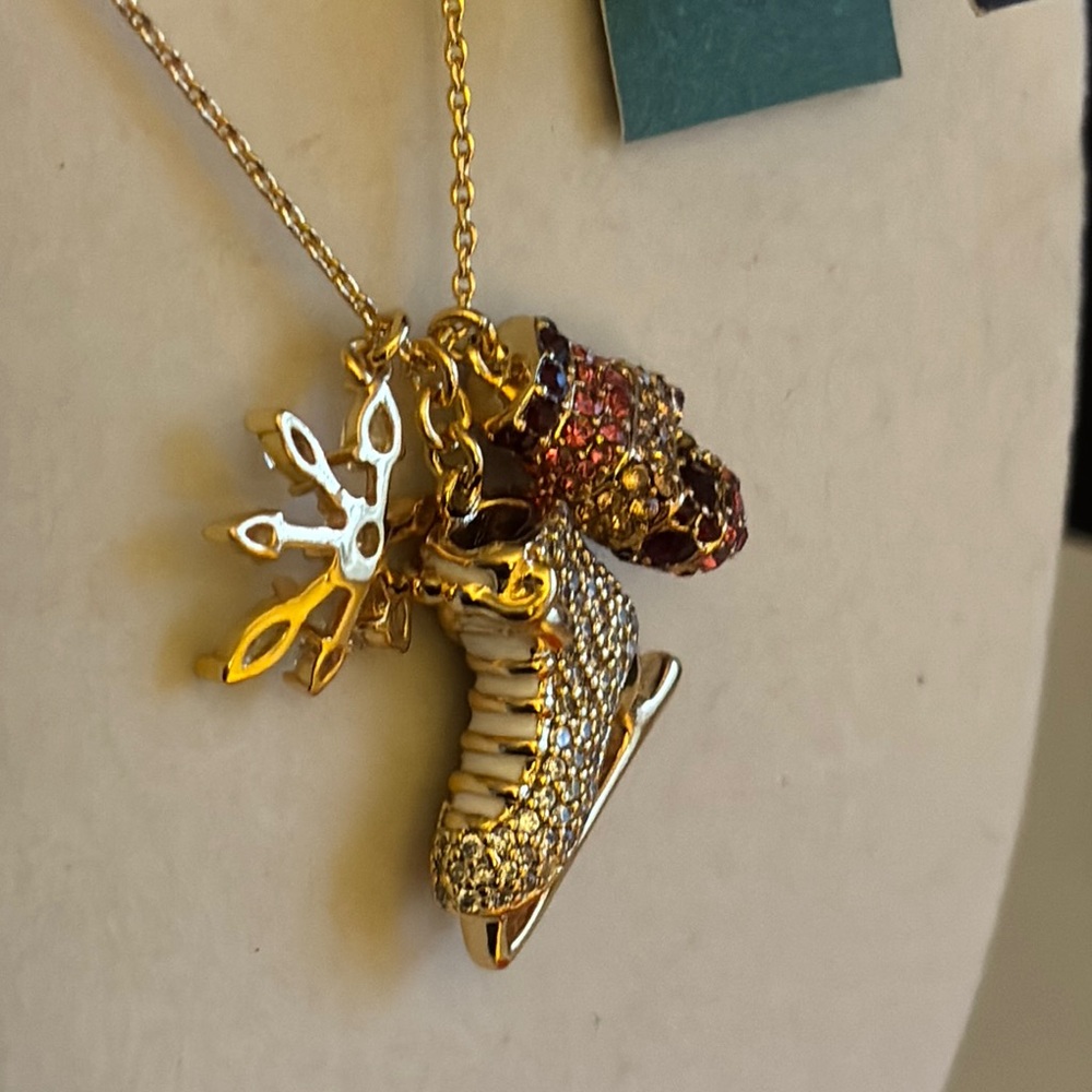 ♠️ Kate Spade Gold Skate Necklace with Festive Charm and Skate earrings ♠️ - Picture 8 of 9